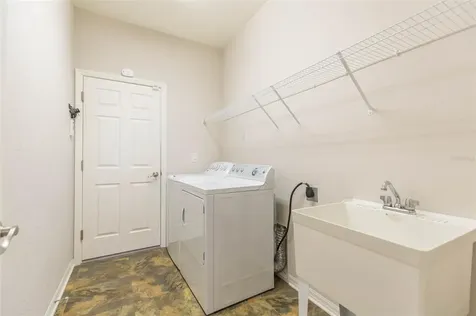 1566 Shorewood Drive Auburndale FL 33823