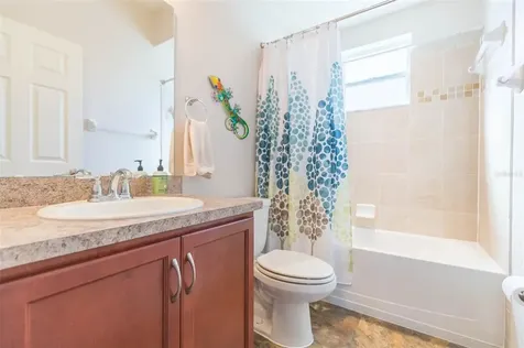 1566 Shorewood Drive Auburndale FL 33823