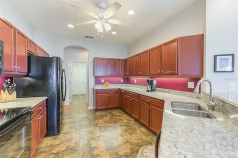 1566 Shorewood Drive Auburndale FL 33823