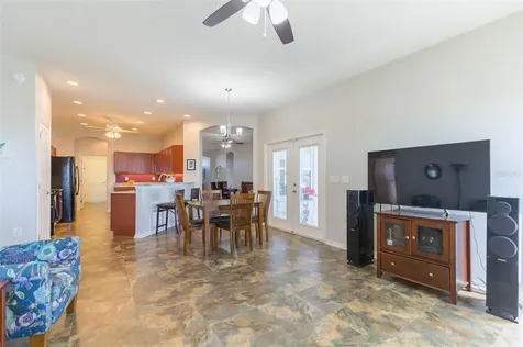 1566 Shorewood Drive Auburndale FL 33823