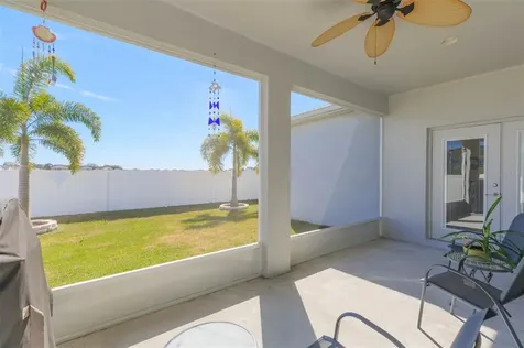 1566 Shorewood Drive Auburndale FL 33823