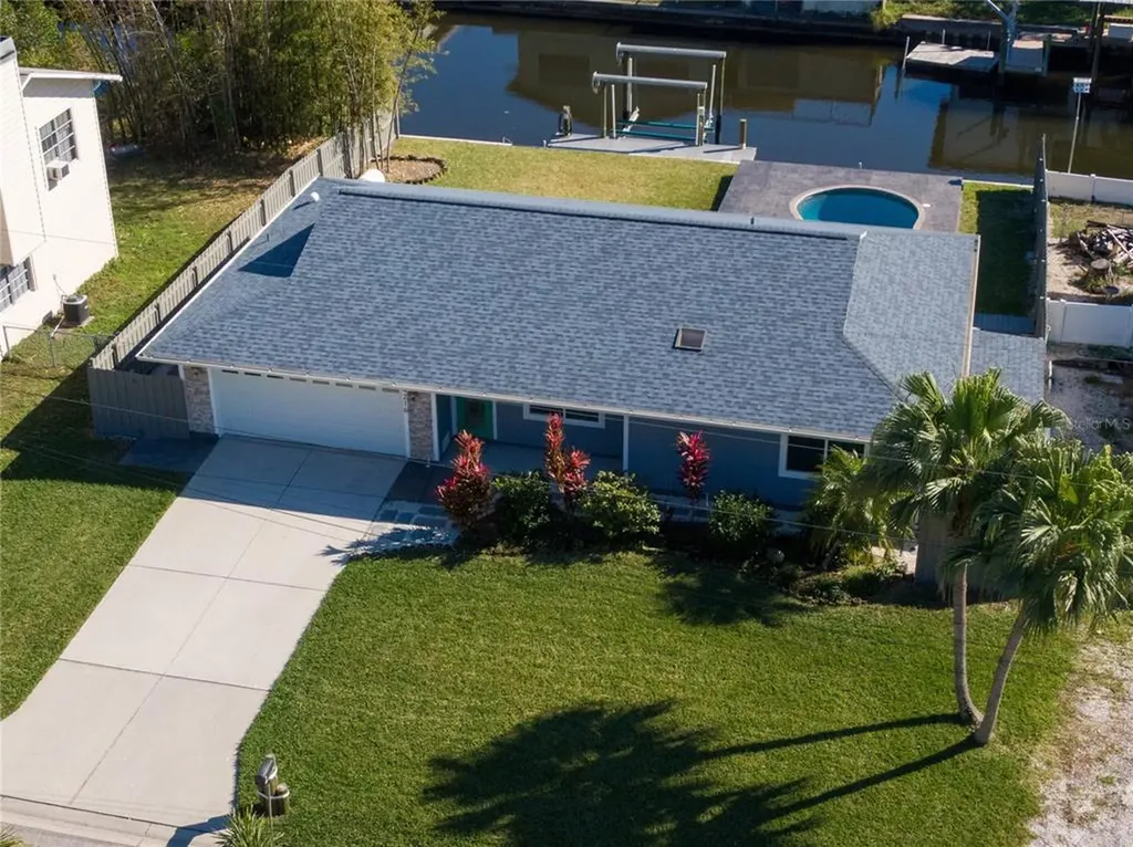 4216 3rd Avenue NE Bradenton FL 34208