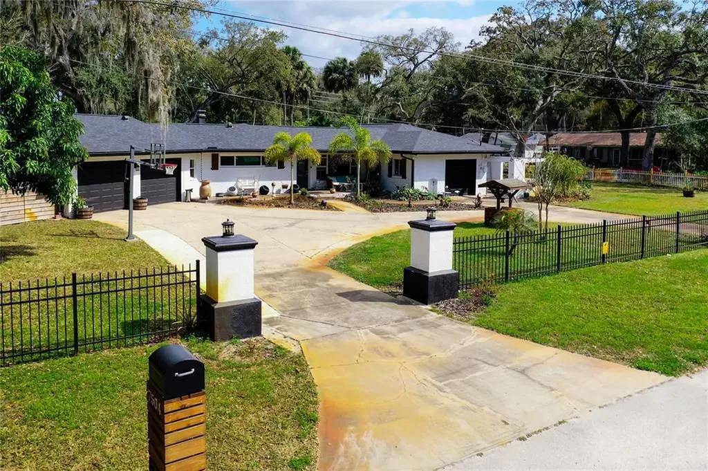 7504 Chapel Avenue Port Richey FL 34668