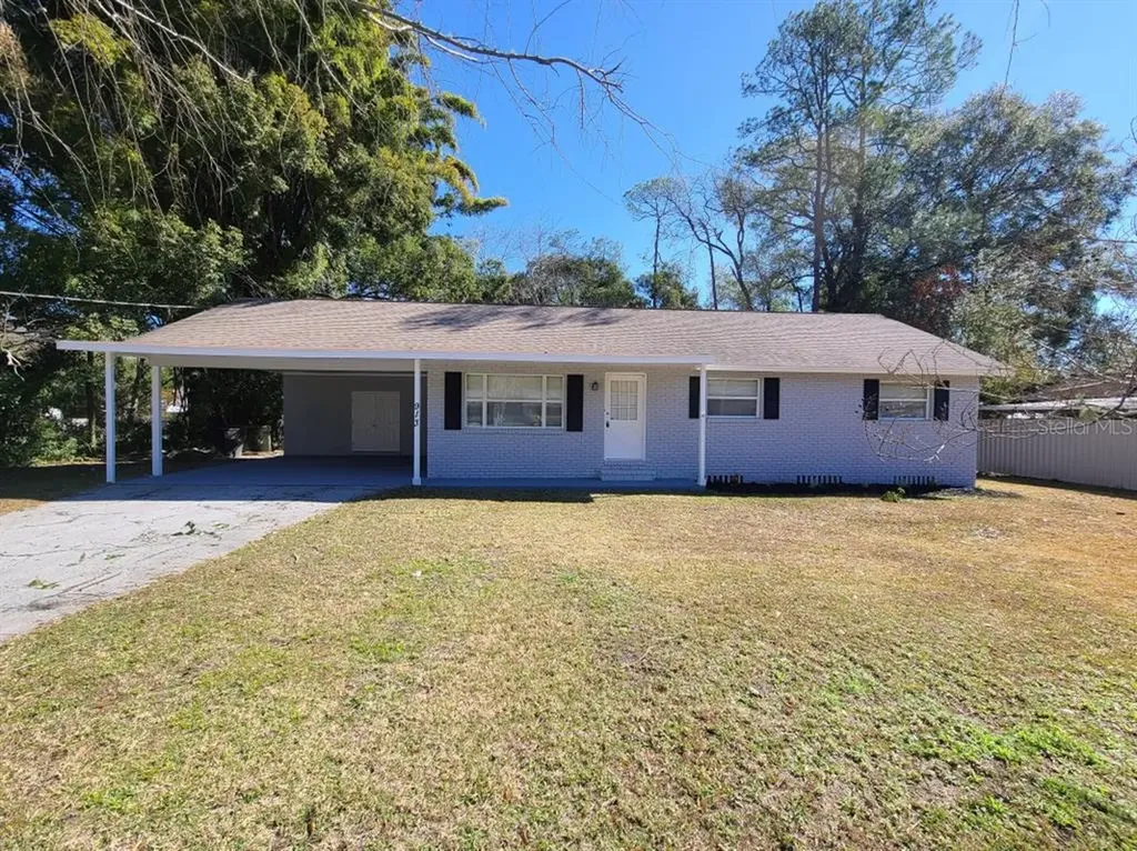 913 NE 17th Court Ocala FL 34470