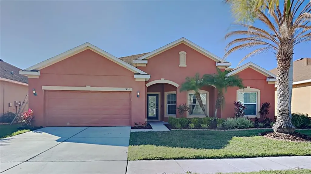 1302 Parker Den Drive Ruskin FL 33570