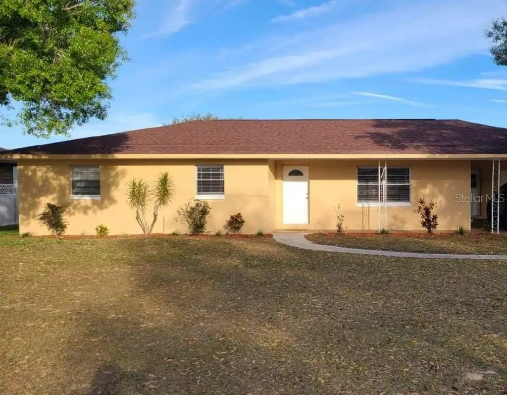 22 N Maryland Avenue Avon Park FL 33825