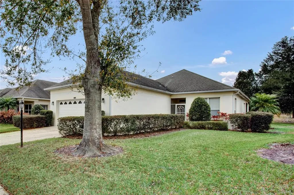 25039 Cypress Pond Court Leesburg FL 34748