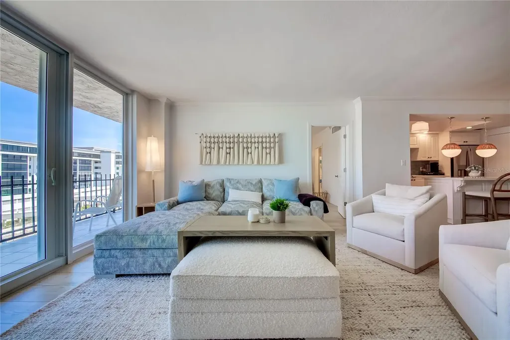 1212 Benjamin Franklin Drive Sarasota FL 34236