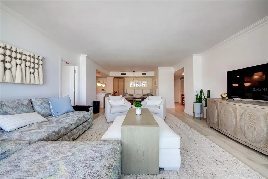1212 Benjamin Franklin Drive Sarasota FL 34236