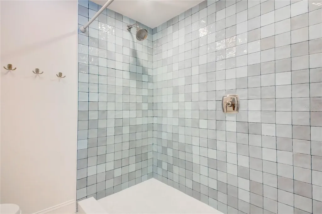 1212 Benjamin Franklin Drive Sarasota FL 34236