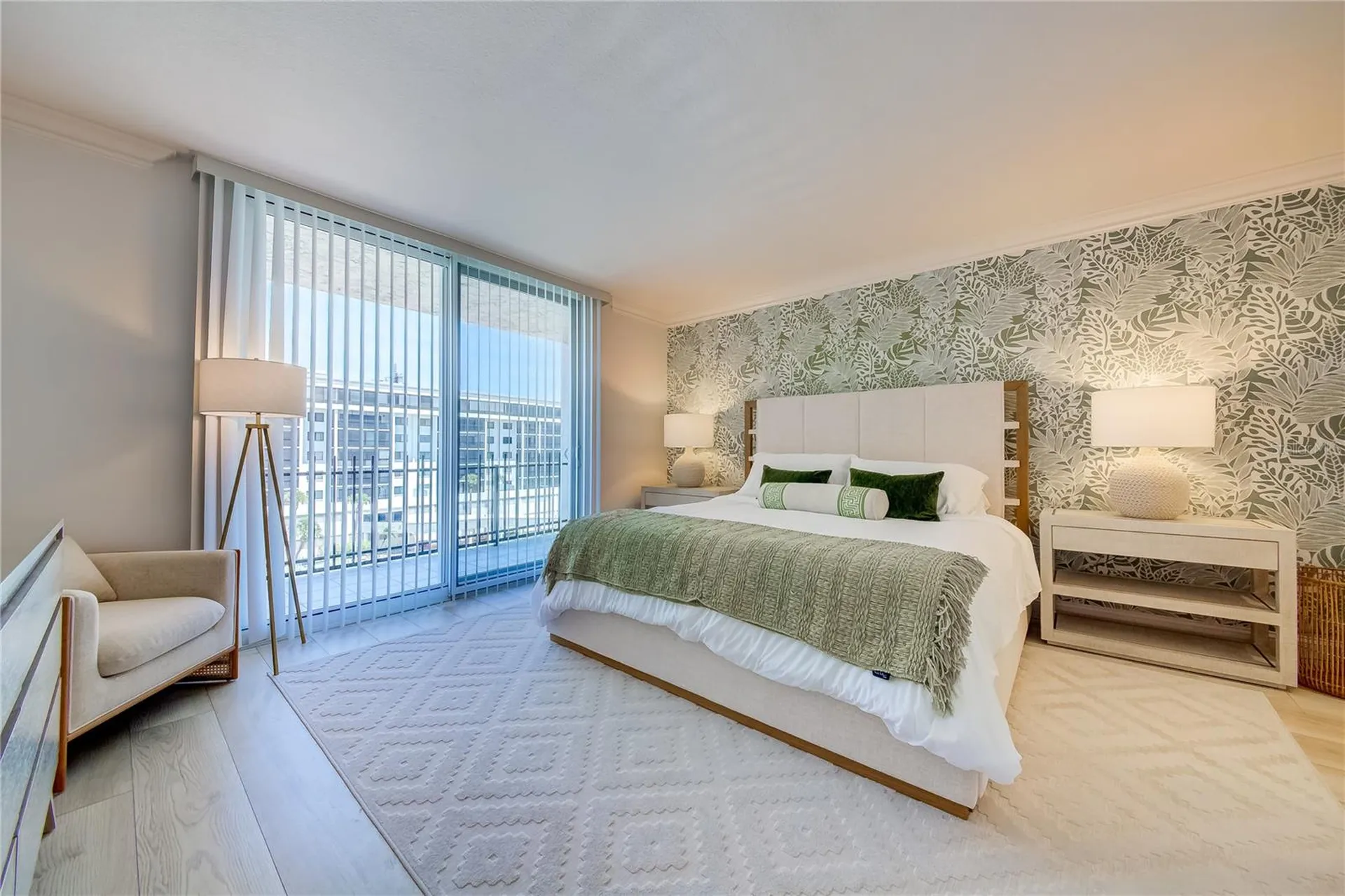 1212 Benjamin Franklin Drive Sarasota FL 34236