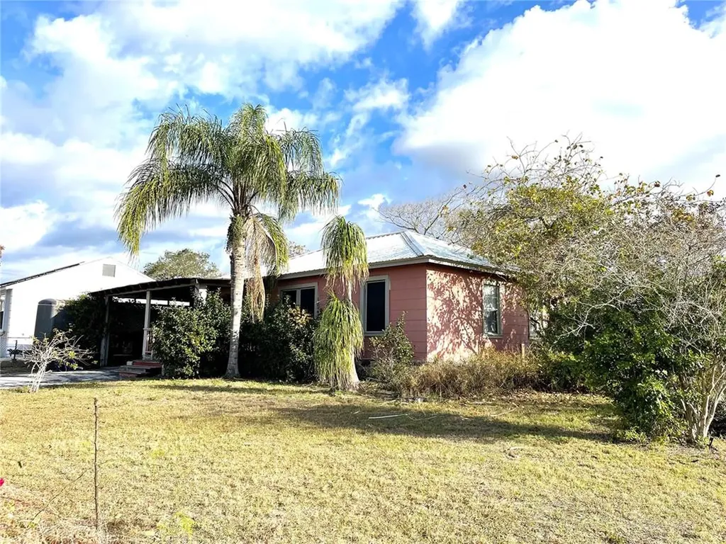1008 Glenwood Avenue Sebring FL 33870