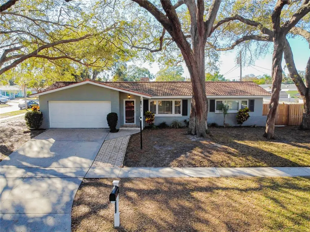 1718 Woodridge Drive Clearwater FL 33756
