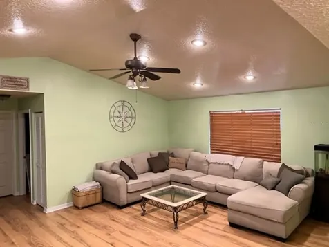 3189 Saint James Avenue Deltona FL 32738