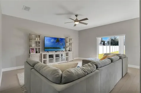 1907 Hailsham Court Orlando FL 32824