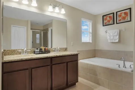 1907 Hailsham Court Orlando FL 32824