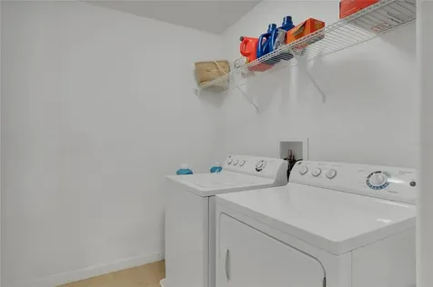 1907 Hailsham Court Orlando FL 32824