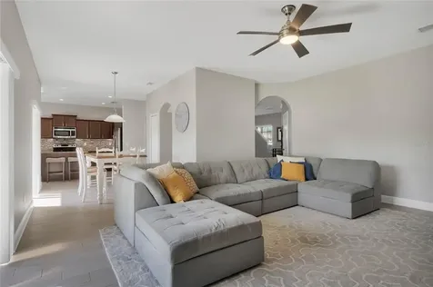 1907 Hailsham Court Orlando FL 32824
