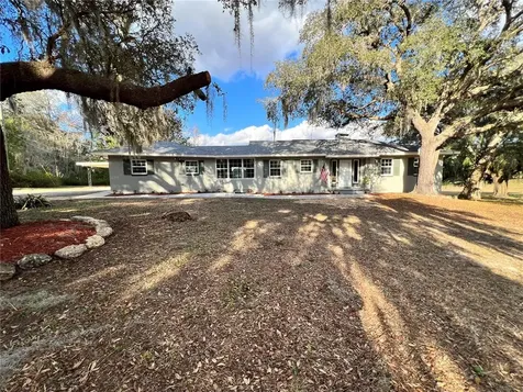 10615 SE 142nd Avenue Road Ocklawaha FL 32179