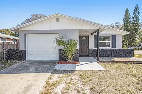 11503 Leisure Lane E Largo FL 33773