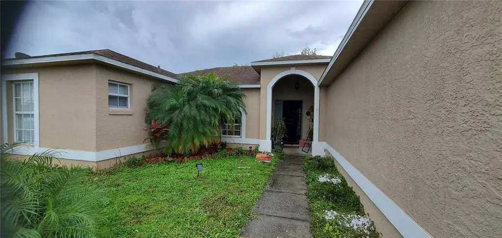 5176 Heatherstone Court Kissimmee FL 34758