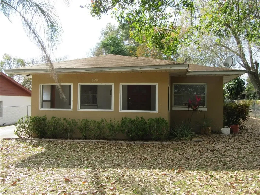 620 S 6th Street Lake Wales FL 33853
