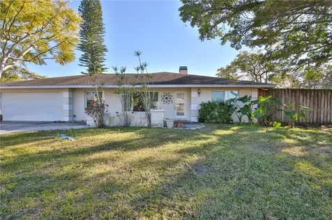 5011 21st Avenue W Bradenton FL 34209