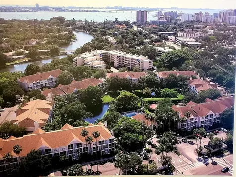 850 S Tamiami Trail Sarasota FL 34236