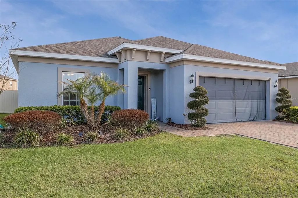 1266 Stratton Avenue Groveland FL 34736