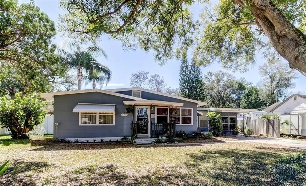 4712 33rd Avenue N St Petersburg FL 33713