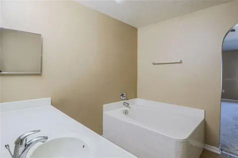 7802 Sloewood Drive Leesburg FL 34748