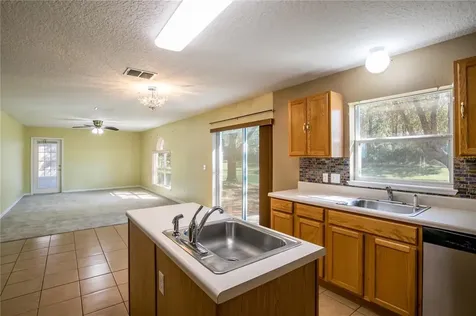 7802 Sloewood Drive Leesburg FL 34748