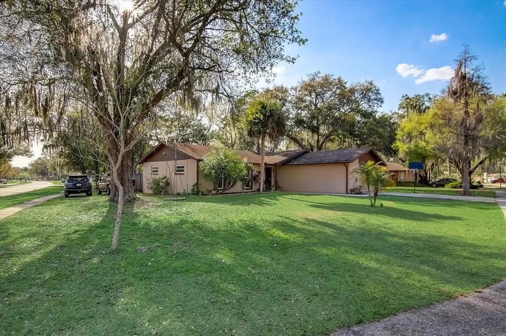 3918 Garnet Drive Mulberry FL 33860