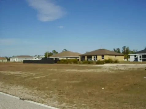 3527 E Gator Circle Cape Coral FL 33909