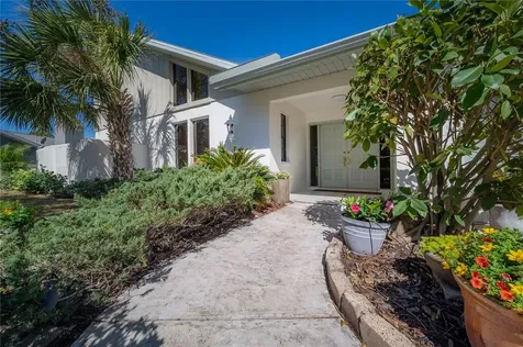 2525 Heron Lane N Clearwater FL 33762