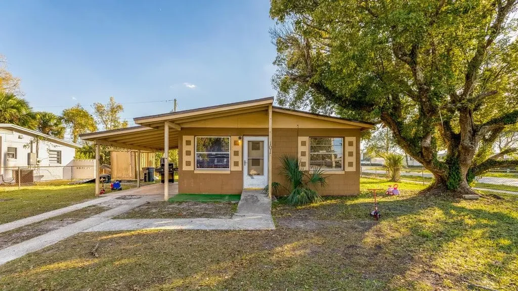 101 Academy Avenue Sanford FL 32771