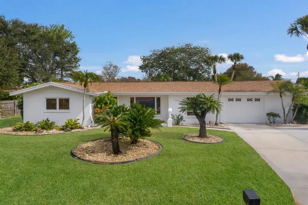 2621 Tanglewood Drive Sarasota FL 34239
