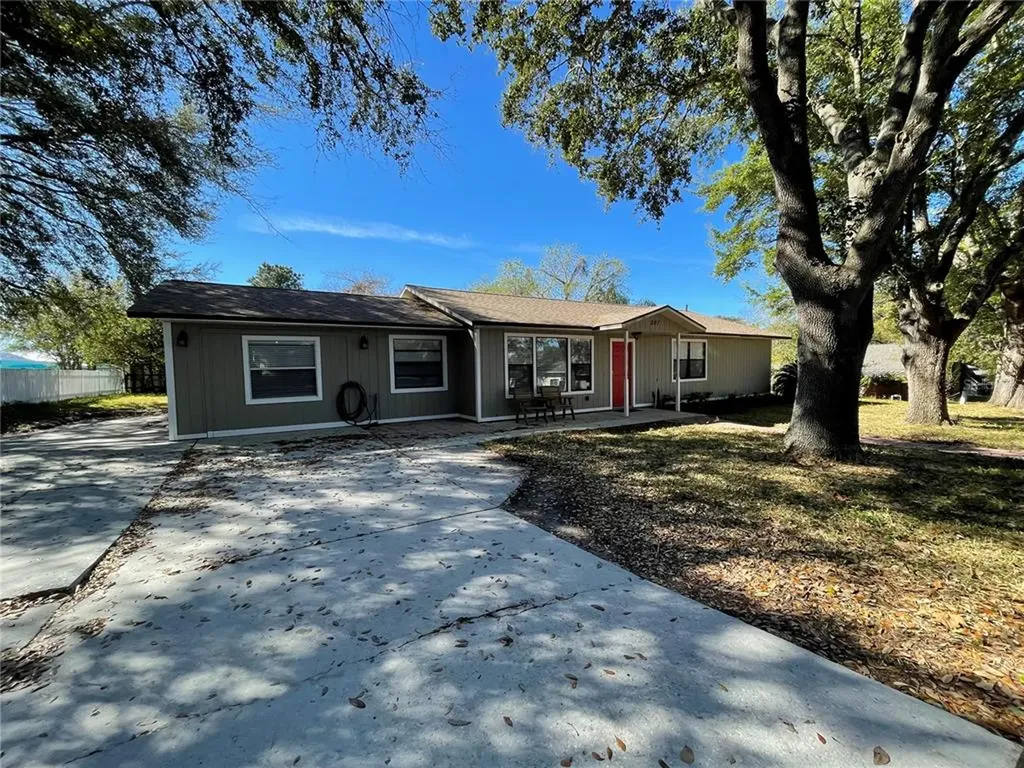 207 Summerhill Court Minneola FL 34715
