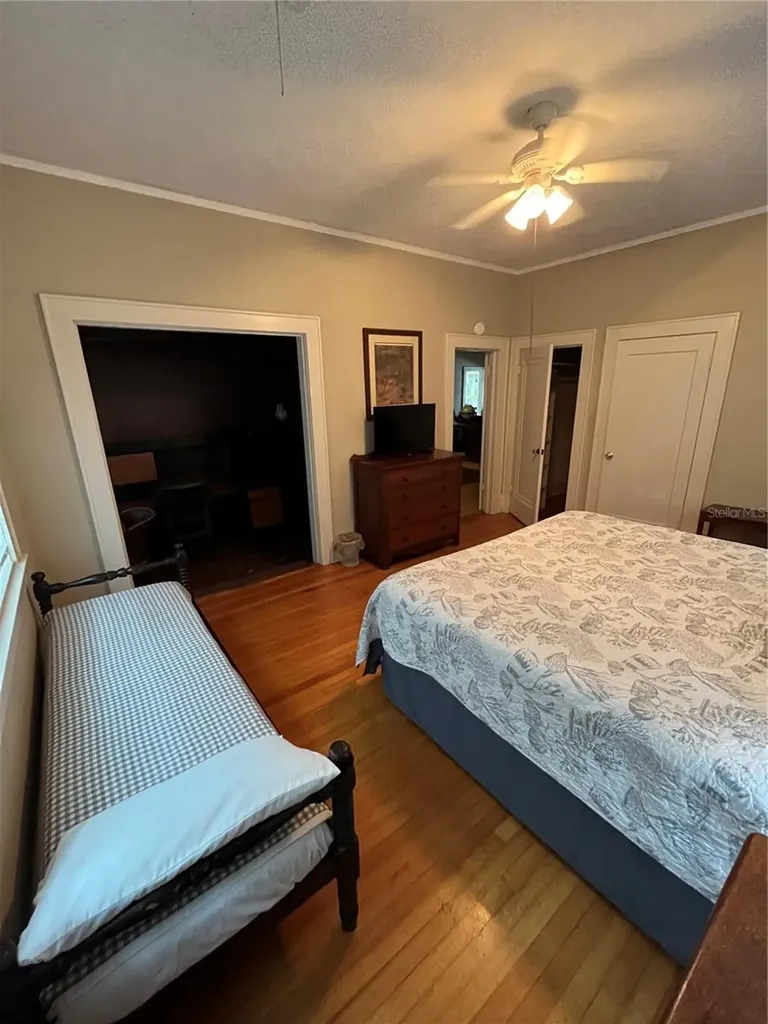 1200 W Lake Otis Drive SE Winter Haven FL 33880