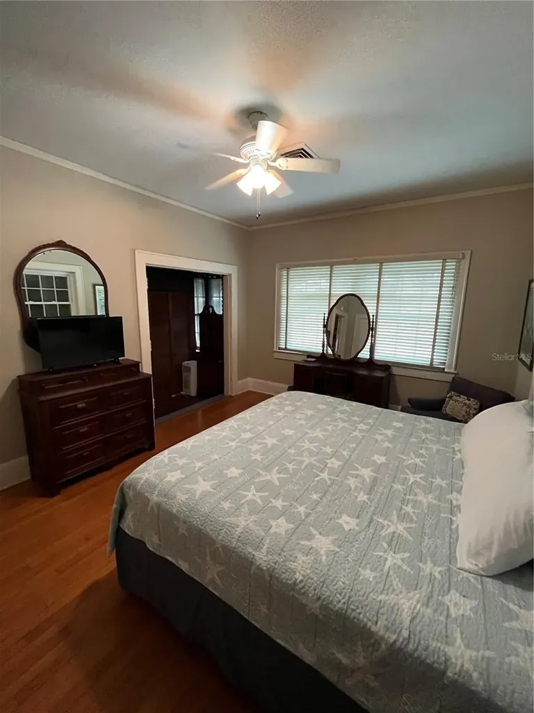 1200 W Lake Otis Drive SE Winter Haven FL 33880