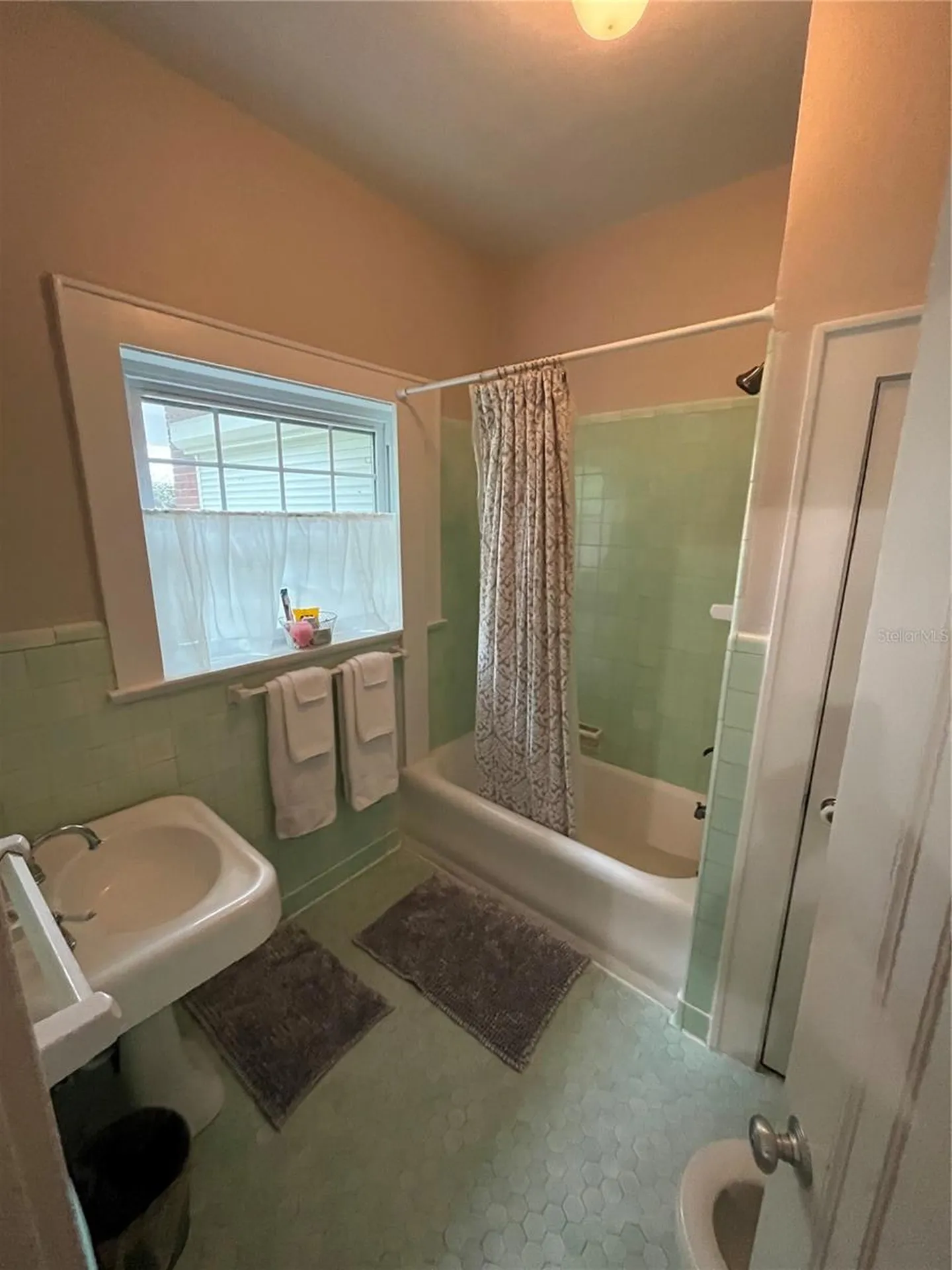 1200 W Lake Otis Drive SE Winter Haven FL 33880