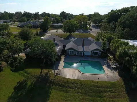 1200 W Lake Otis Drive SE Winter Haven FL 33880