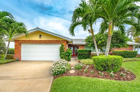 2099 Kansas Avenue NE St Petersburg FL 33703