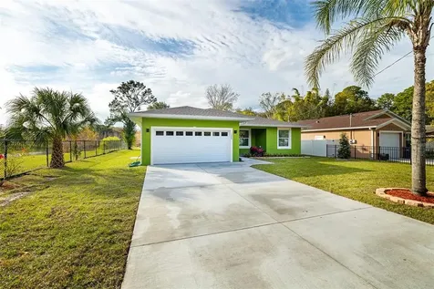 10306 N Myrtle Street Tampa FL 33617