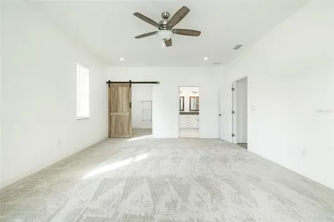 10306 N Myrtle Street Tampa FL 33617