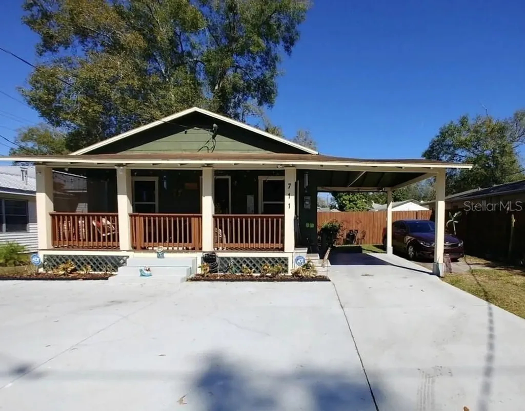 711 Ariana Street Lakeland FL 33803