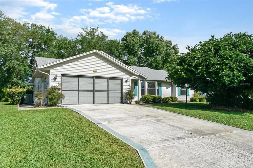 27118 Racquet Circle Leesburg FL 34748