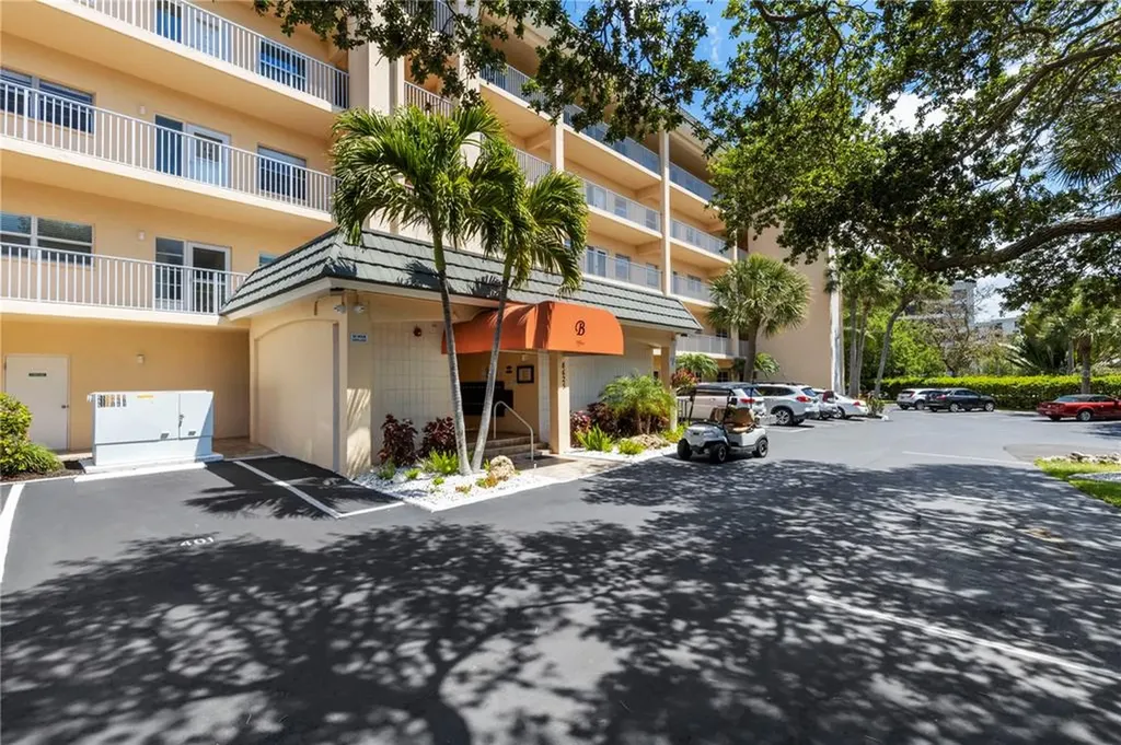 8625 Midnight Pass Road Sarasota FL 34242
