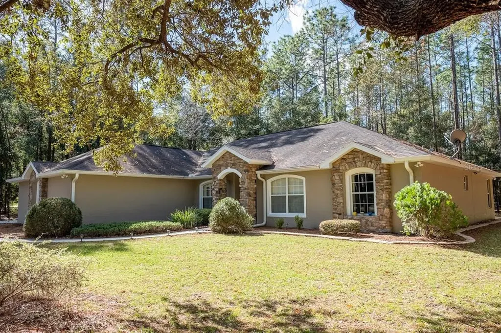 18290 SW 75th Loop Dunnellon FL 34432