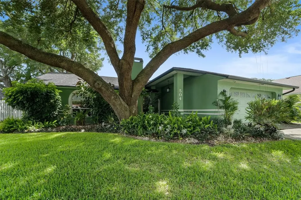 504 Montgomery Place Winter Haven FL 33884